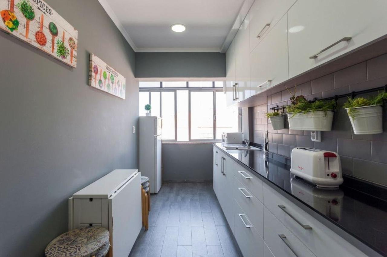 Be Local - With 2 Bedrooms In Moscavide - Appartement