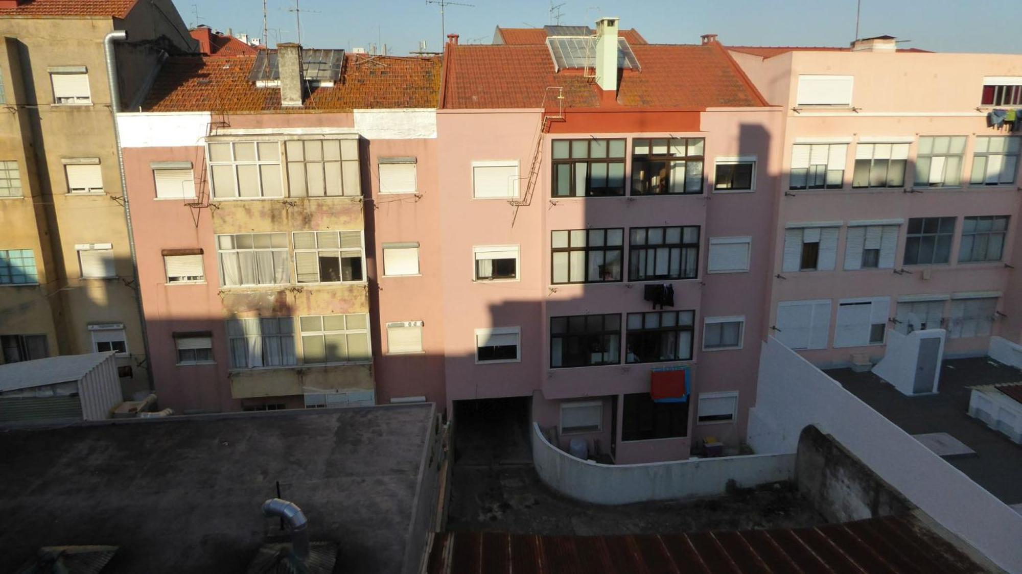 Be Local - With 2 Bedrooms In Moscavide - Appartement