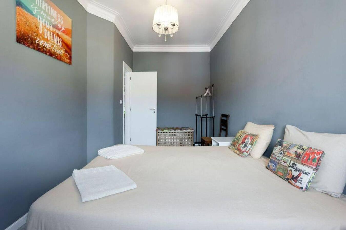 Be Local - With 2 Bedrooms In Moscavide - Appartement
